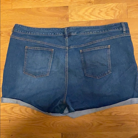 Old Navy Jean Shorts - Picture 2 of 5